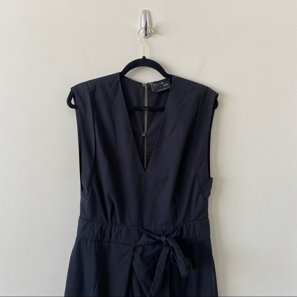 Aritzia-1-01 babaton Judith 100% Cotton Structured Deep V Midi Dress (Medium) - Picture 4 of 14